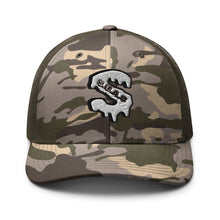 Load image into Gallery viewer, S.O A.C Camouflage trucker hat